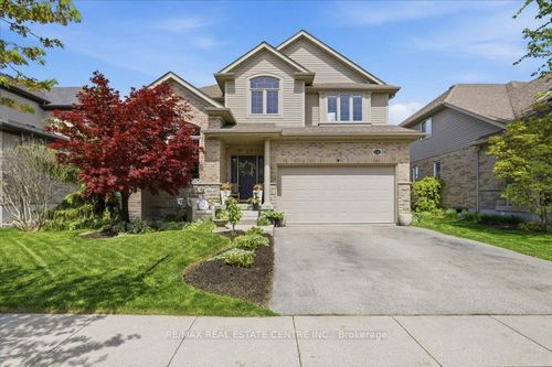 126 Goldschmidt Crescent, Wilmot, ON, N3A4R6 | Card Image