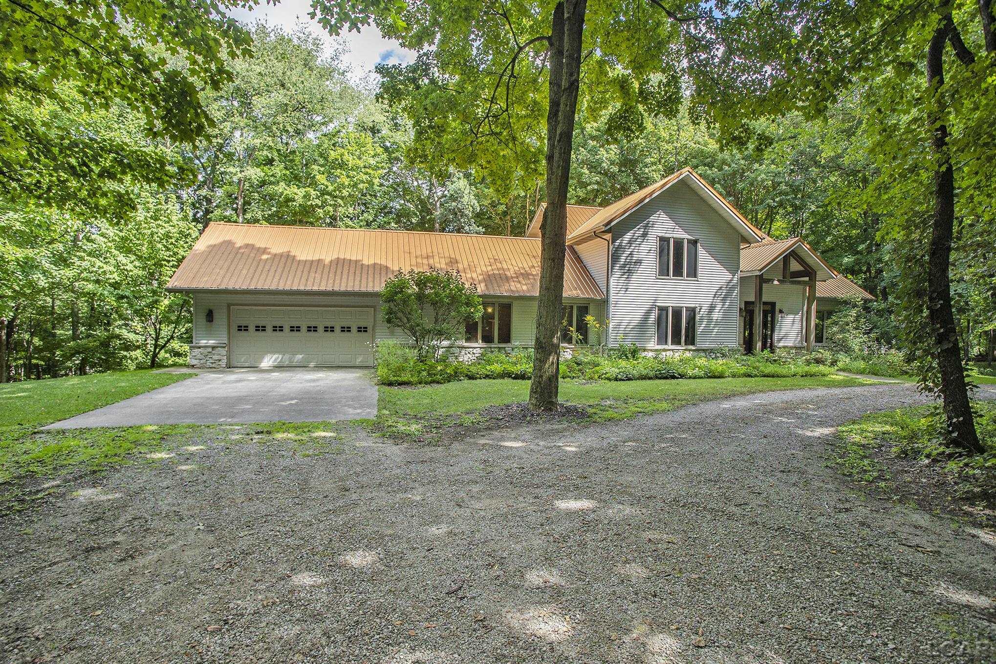 Farrand Rd, Colon, MI 49040