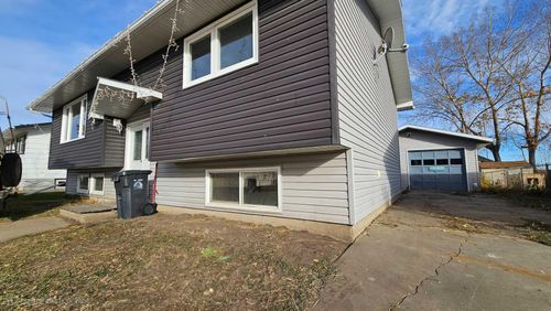 {{alt}} | Card Image