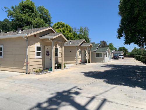 5923-5921 Garden Ave, Olivehurst, CA, 95961-6663 | Card Image