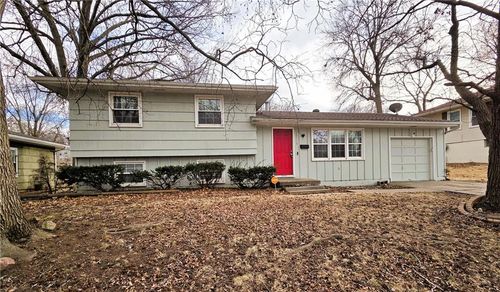 8219 E 85th St, Raytown, MO, 64138-3012 | Card Image