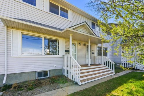 583 Killarney Glen Crt Sw, Calgary, AB, T3E7H4 | Card Image