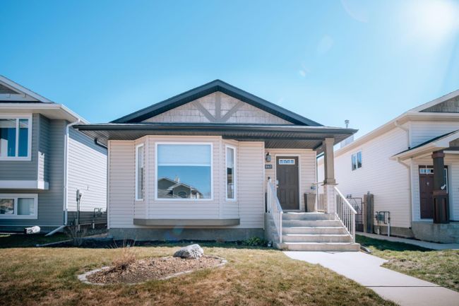 1947 Parkside Close, Home with 3 bedrooms, 2 bathrooms and 2 parking in Coaldale AB | Image 1