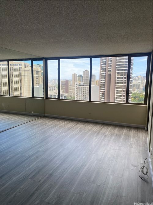 apt-2811-411 Hobron Ln, Honolulu, HI, 96815-1217 | Card Image