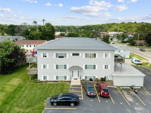 unit-4-3107 Johnson Ave Nw, Cedar Rapids, IA, 52405-4656 | Card Image