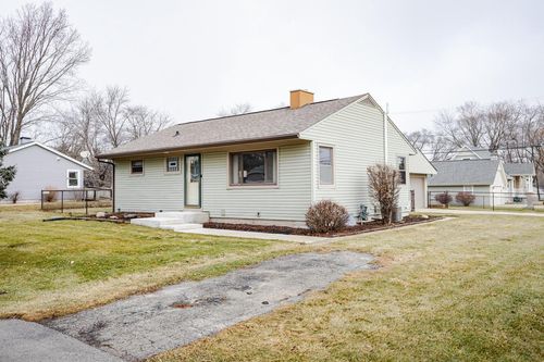 7166 S 37th Place, Franklin, WI, 53132 | Card Image