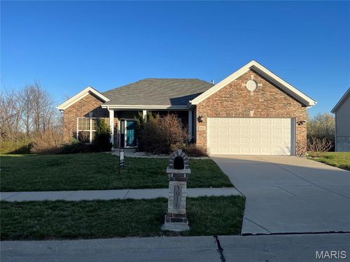 3916 Albers Pointe Drive, Florissant, MO, 63034 | Card Image