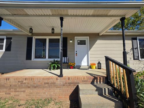 912 Hugh Hunter Rd, Oak Grove, KY, 42262-9384 | Card Image