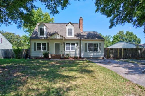 108 Gregory Dr, Carrollton, VA, 23314-2518 | Card Image