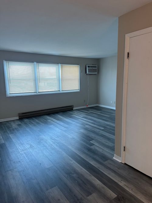 apt-j-1015 N Farnsworth Ave, Aurora, IL, 60505-2034 | Card Image