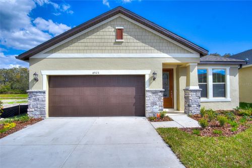 4923 Rolling Green Dr, WESLEY CHAPEL, FL, 33543-7111 | Card Image