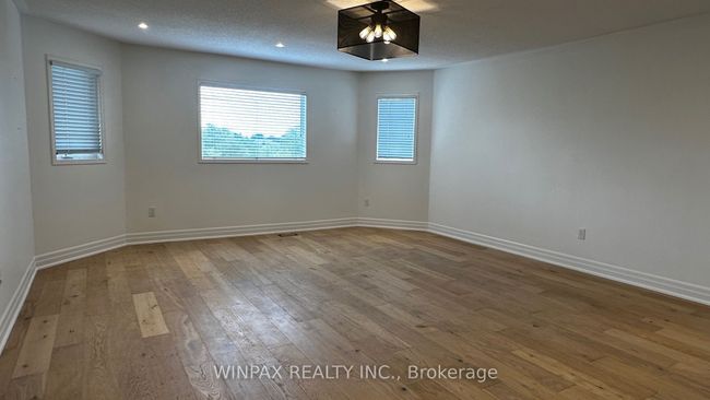 49 Wetherburn Dr, House other with 4 bedrooms, 3 bathrooms and 4 parking in Whitby ON | Image 11