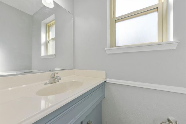 1st floor powder room | Image 32