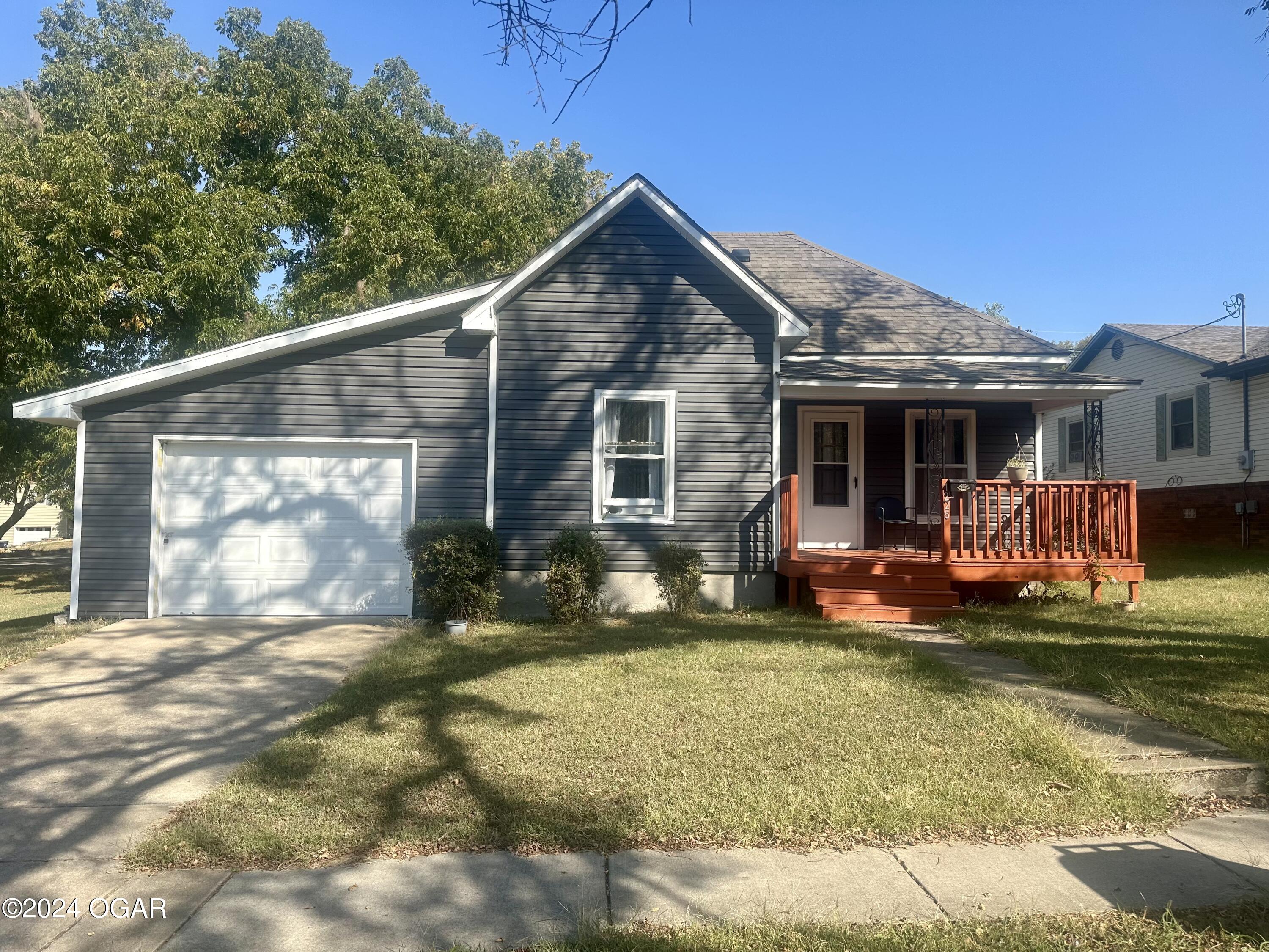 Mineral St, Webb City, MO 64870