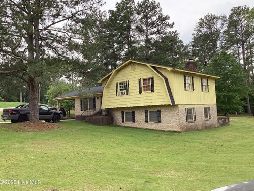 102 Hillview Cir, Rockingham, NC, 28379-2527 | Card Image