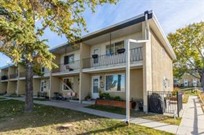 386 - 2211 19 St Ne, Home with 3 bedrooms, 1 bathrooms and 1 parking in Calgary AB | Image 1