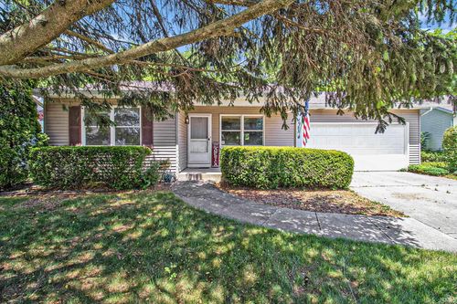 1983 Greenock St, South Bend, IN, 46614-3515 | Card Image