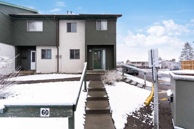 60 - 2511 38 Street Ne, Home with 3 bedrooms, 1 bathrooms and 1 parking in Calgary AB | Image 3