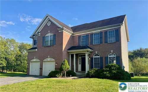 5388 Greenbriar Dr, Bethlehem, PA, 18017-9200 | Card Image