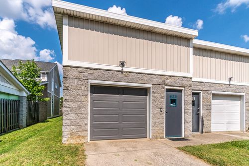 933 Mcclanahan Ln, Lexington, KY, 40509 | Card Image