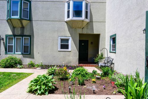 21-21 Judd Sq, Wallingford, CT, 06492-3511 | Card Image