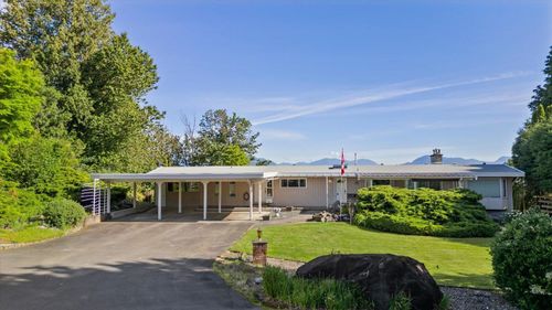 46486 Uplands Rd, Chilliwack, BC, V2R4M5 | Card Image