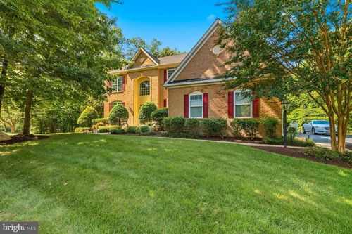 5501 Evesham Ct, Woodbridge, VA, 22192-6060 | Card Image