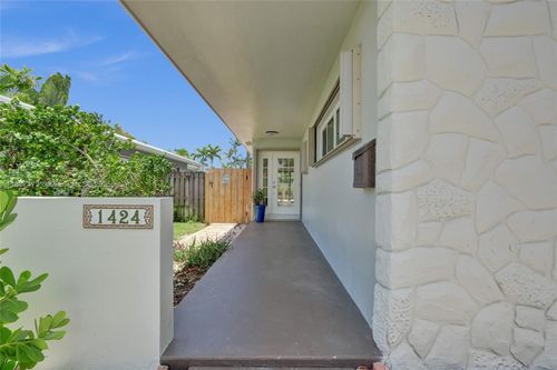 1424 Adams St, Hollywood, FL, 33020-6133 | Card Image