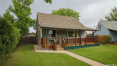 16 Cecil Crescent, Regina, SK, S4T5Y5 | Card Image