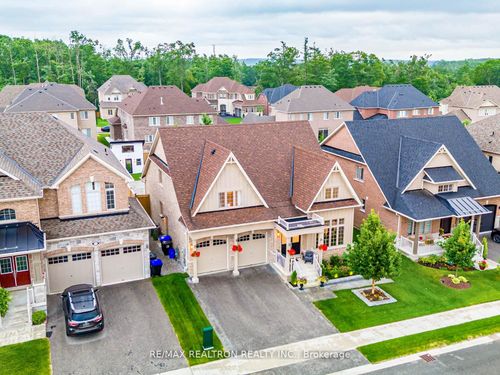 107 Victoria Wood Ave, Springwater, ON, L9X1Z8 | Card Image