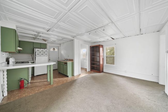 624 N Broad St, Home with 5 bedrooms, 3 bathrooms and 2 parking in Adrian MI | Image 27