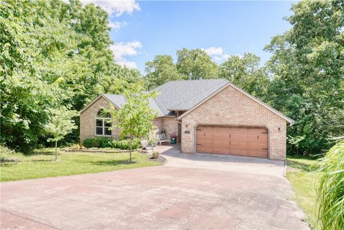 16 Rhonda Ln, Bella Vista, AR, 72715-6941 | Card Image