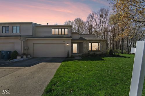 305 Sandbrook Dr, Noblesville, IN, 46062-8177 | Card Image