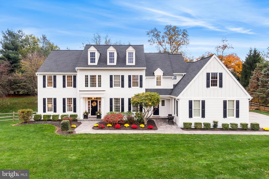 Tyler Dr, Newtown Square, PA 19073
