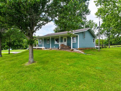 5855 Se 981 Pvt Rd, Collins, MO, 64738-8224 | Card Image