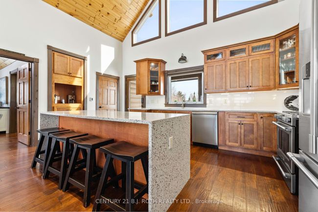64 Mccord's Rd, House other with 5 bedrooms, 3 bathrooms and 10 parking in McKellar ON | Image 8