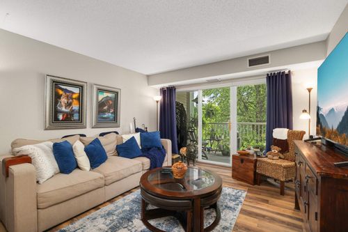 apt-204-1600 Arundel St, Saint Paul, MN, 55117-4599 | Card Image
