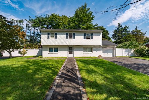 19 South Ln, Huntington, NY, 11743-4714 | Card Image