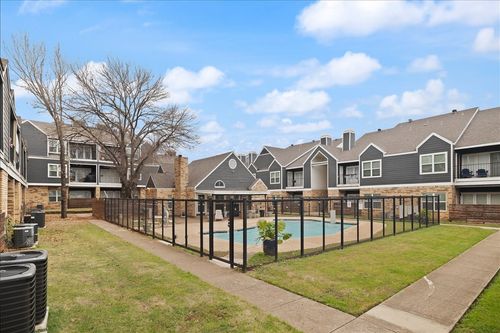 211-1441 Westmount Ave, Dallas, TX, 75211-1671 | Card Image