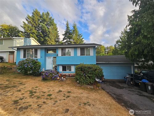 12717 Se 190th Pl, Renton, WA, 98058-7983 | Card Image