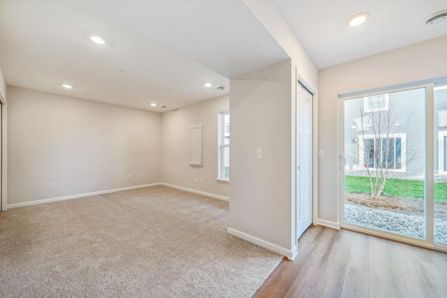 Walk out - Sliding patio door | Image 18