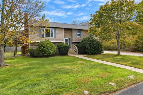 10 Melville Ln, Narragansett, RI, 02882-5015 | Card Image