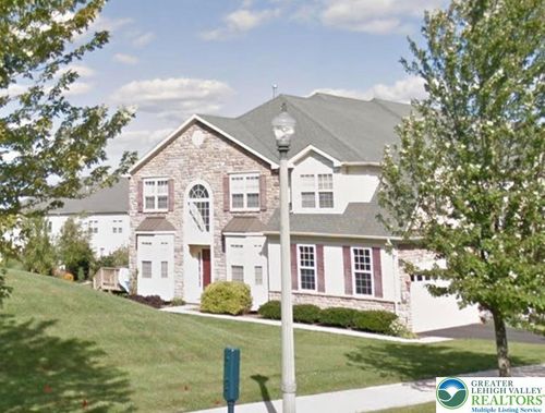 611 N 40th St, Allentown, PA, 18104-4557 | Card Image