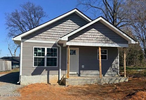 207 Andy Carr Ave, Alcoa, TN, 37701-2625 | Card Image