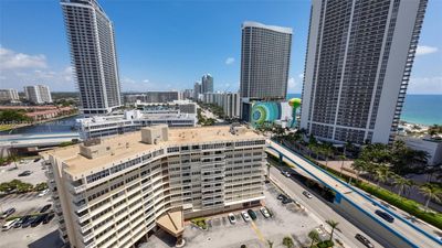 513 - 1825 S Ocean Dr, Condo with 1 bedrooms, 1 bathrooms and null parking in Hallandale Beach FL | Image 3