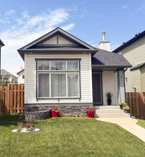 7 Bridlecrest Blvd Sw, Calgary, AB, T2Y4X9 | Card Image