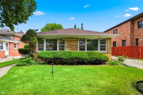 5814 Keeney St, Morton Grove, IL, 60053-3551 | Card Image