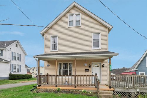 126 Floral Ave, Leechburg, PA, 15656-1229 | Card Image