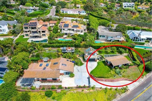 6435 El Camino Del Teatro, La Jolla, CA, 92037-6351 | Card Image