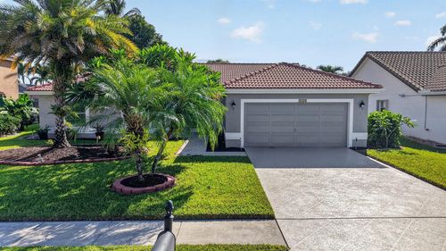 5756 Descartes Cir, Boynton Beach, FL, 33472-2429 | Card Image